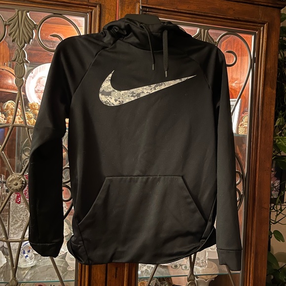 Nike camo sweatshirt - Picture 1 of 1